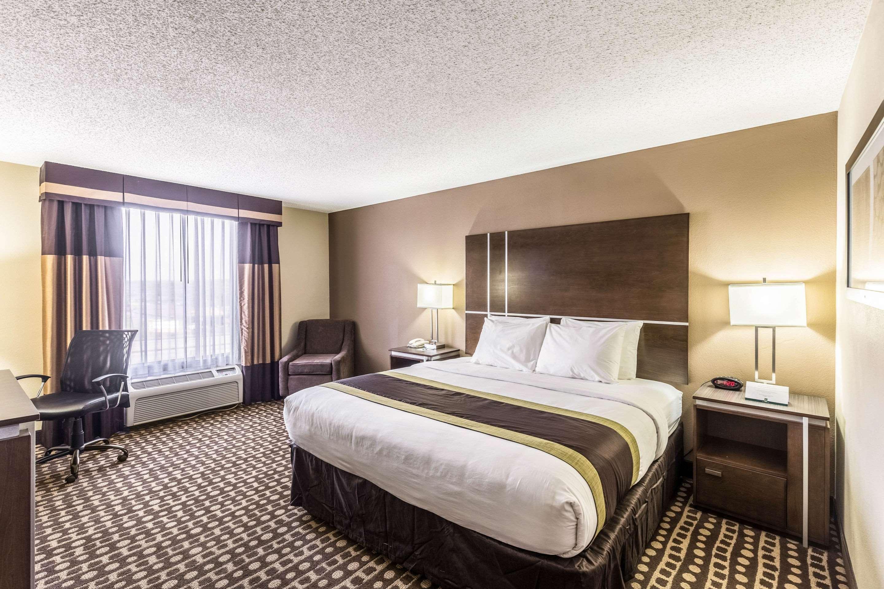 Quality Inn West Plains Exterior photo