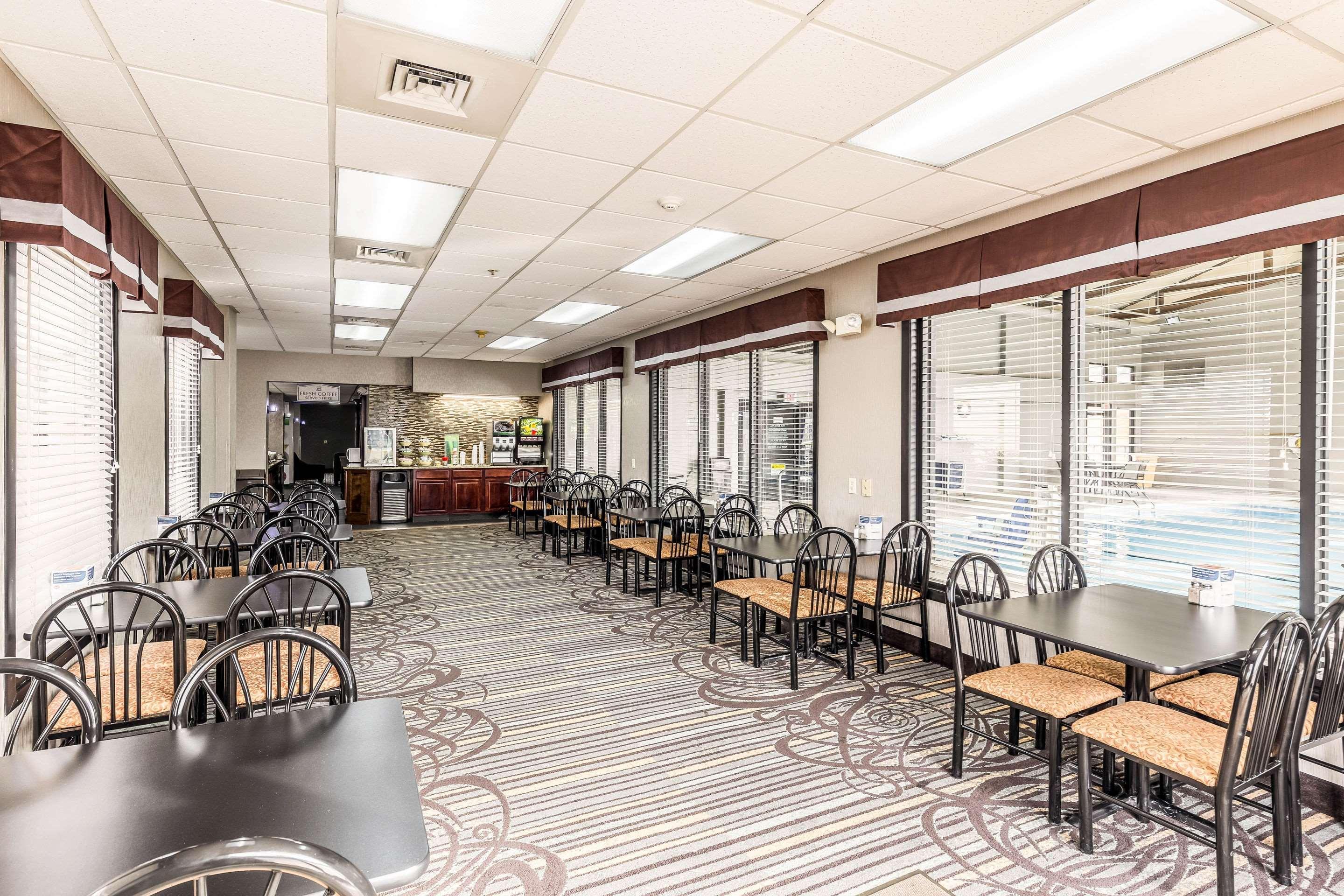 Quality Inn West Plains Exterior photo