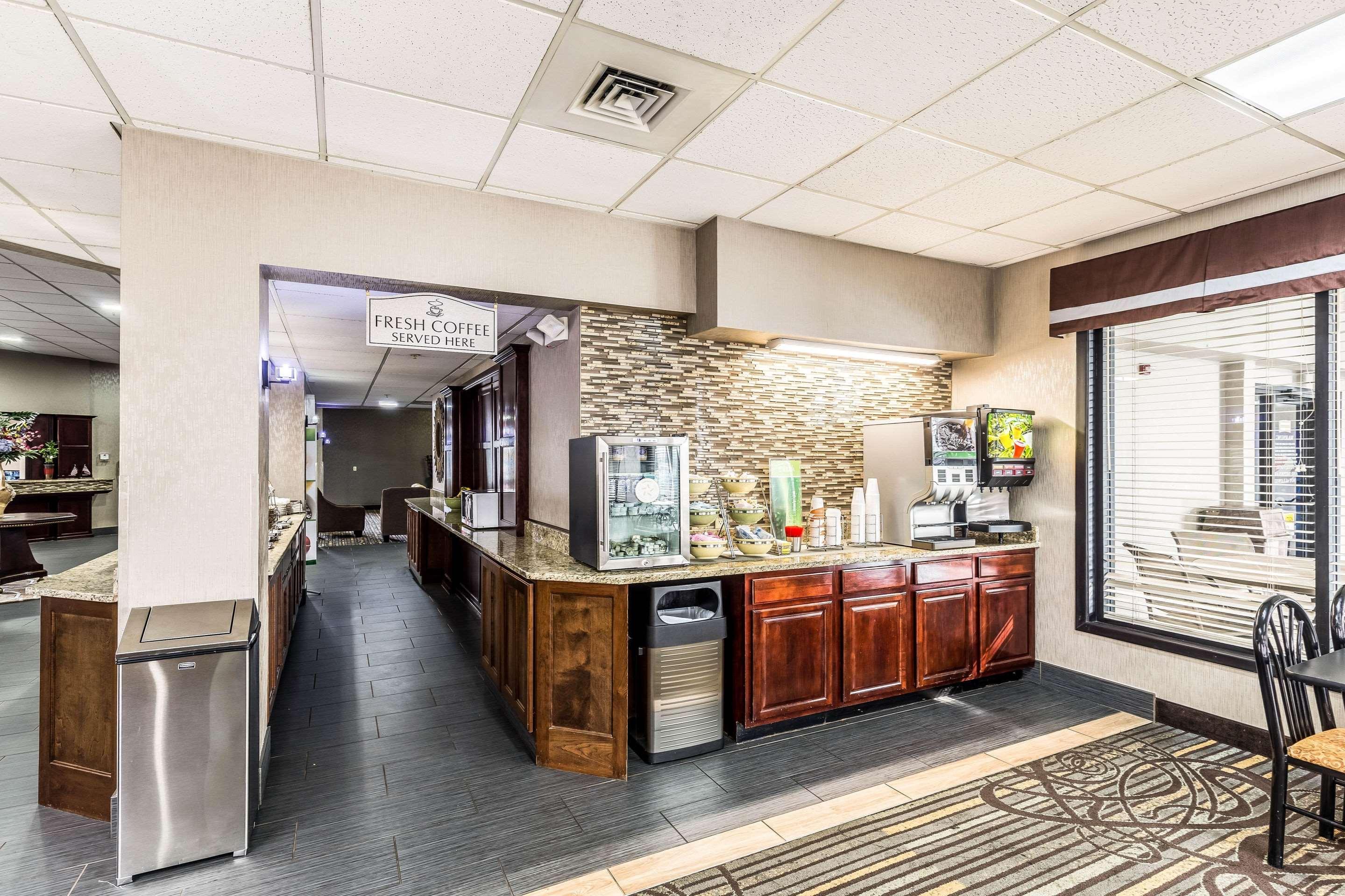 Quality Inn West Plains Exterior photo
