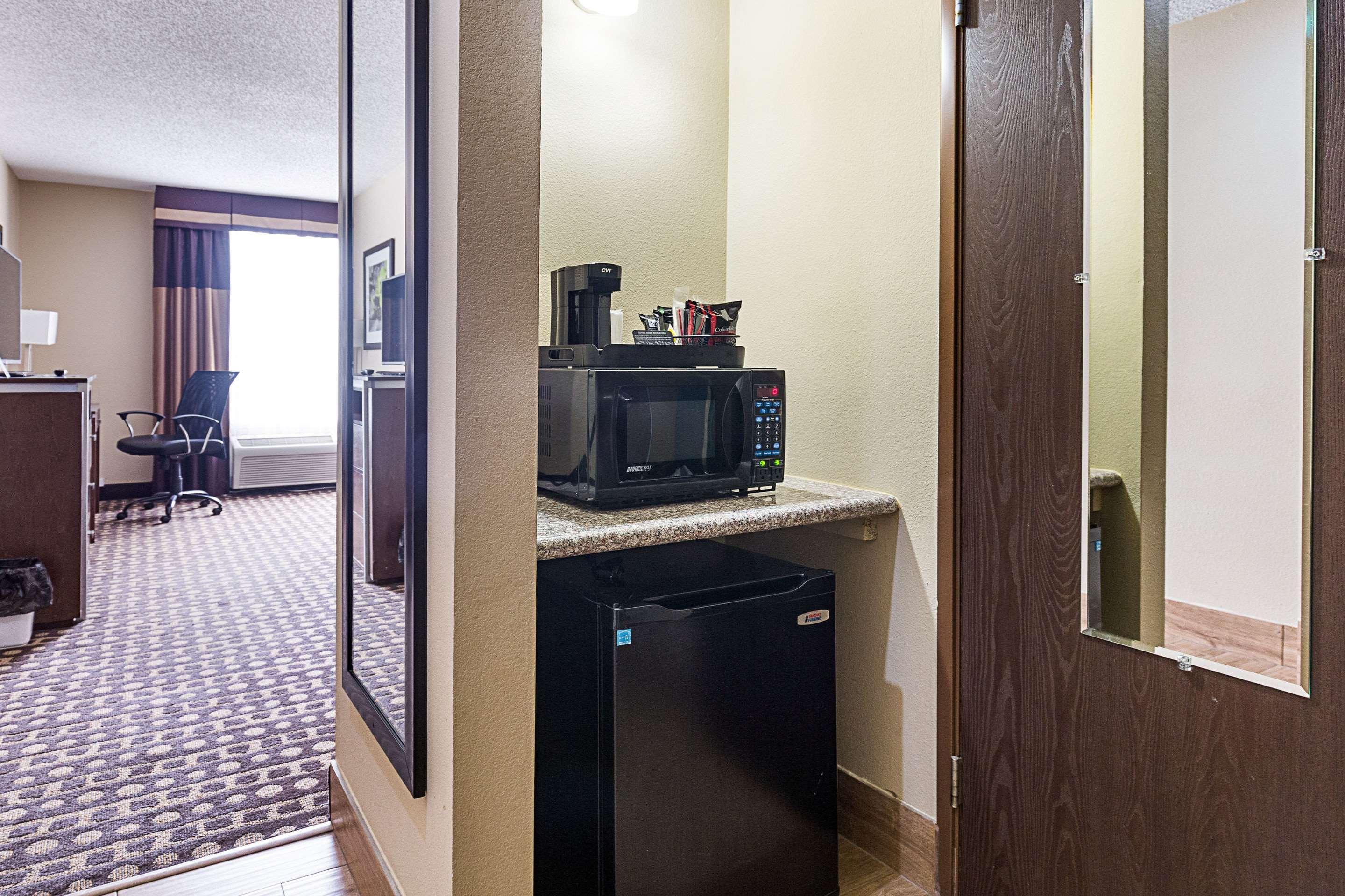 Quality Inn West Plains Exterior photo